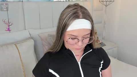 DAHLIA online show from December 2024 08:25:02 PM