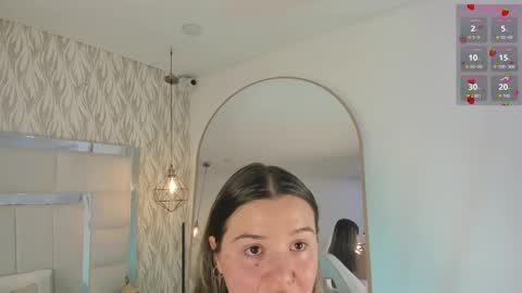 DAHLIA online show from September 2025 08:44:01 PM