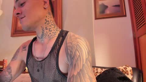 im_dominike online show from February 2025 10:40:01 PM