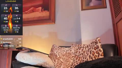 im_dominike online show from March 2025 01:11:01 AM