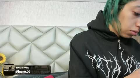  Im Gaia online show from November 2025 12:05:02 PM