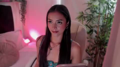 Snapshot of im_isabellaa chatting on July 2026 08:41:02 PM Isa online show from July 2026 08:41:02 PM