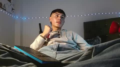 im_juanda online show from February 2025 10:31:01 PM