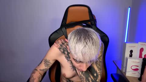 Laia online show from January 2025 12:27:02 AM