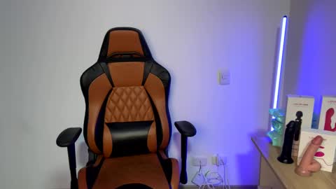 Laia online show from February 2025 10:08:02 AM