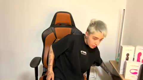 Laia online show from February 2025 10:09:02 AM