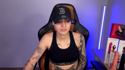 Laia online show from February 2025 11:30:01 PM