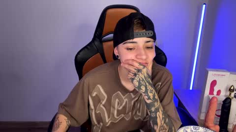 Laia online show from March 2025 11:49:02 PM