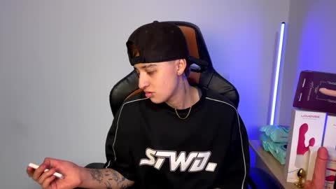 Laia online show from March 2025 12:44:01 AM