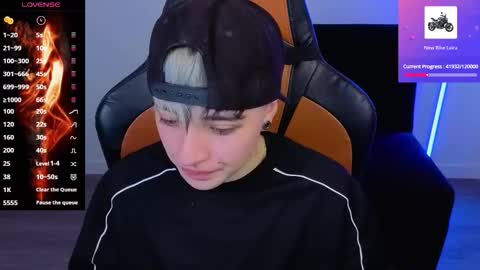 Laia online show from October 2025 10:21:01 PM