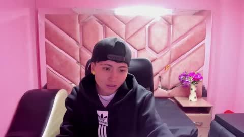 Snapshot of im_mathias chatting on January 2025 02:40:01 AM mathias online show from January 2025 02:40:01 AM