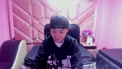 Snapshot of im_mathias chatting on January 2025 02:17:01 AM mathias online show from January 2025 02:17:01 AM