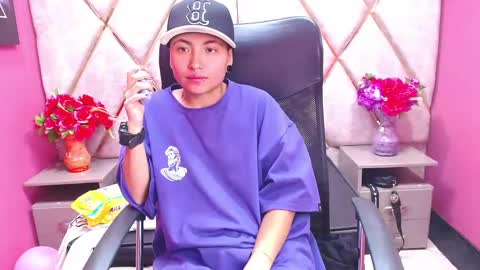 Snapshot of im_mathias chatting on January 2025 06:03:01 AM mathias online show from January 2025 06:03:01 AM