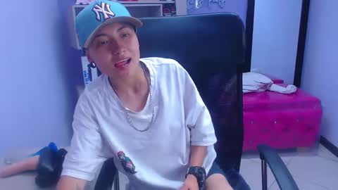 Snapshot of im_mathias chatting on February 2025 07:35:01 AM mathias online show from February 2025 07:35:01 AM