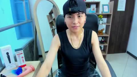 Snapshot of im_mathias chatting on September 2025 05:51:01 PM mathias online show from September 2025 05:51:01 PM