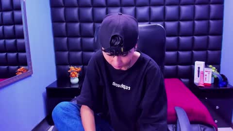 Snapshot of im_mathias chatting on October 2025 03:09:01 PM mathias online show from October 2025 03:09:01 PM