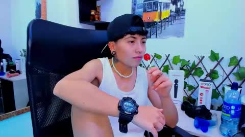 Snapshot of im_mathias chatting on November 2025 04:07:02 PM mathias online show from November 2025 04:07:02 PM