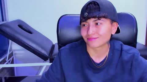 Snapshot of im_mathias chatting on February 2026 02:54:01 AM mathias online show from February 2026 02:54:01 AM