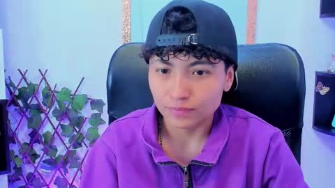 Snapshot of im_mathias chatting on February 2026 03:32:01 AM mathias online show from February 2026 03:32:01 AM