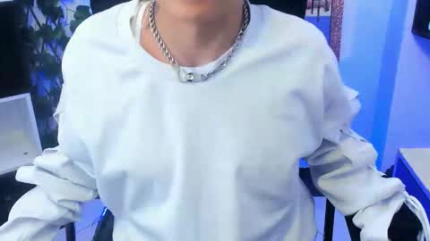 Snapshot of im_mathias chatting on February 2026 02:18:02 AM mathias online show from February 2026 02:18:02 AM