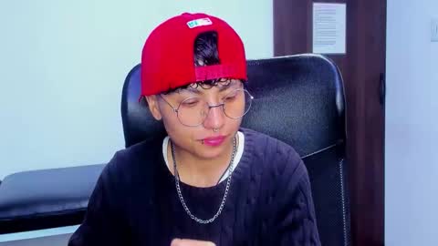 Snapshot of im_mathias chatting on February 2026 12:55:01 AM mathias online show from February 2026 12:55:01 AM