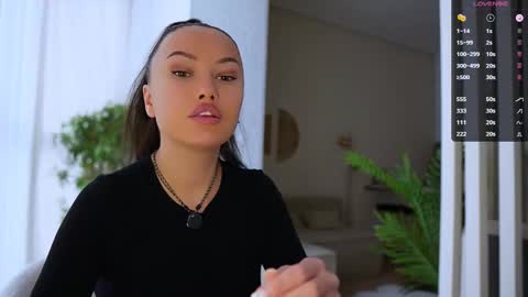 Snapshot of im_milla chatting on November 2025 12:00:02 PM Milla online show from November 2025 12:00:02 PM