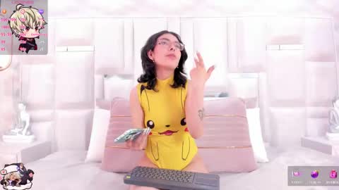 Moly  online show from October 2025 08:27:02 PM