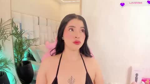 Snapshot of im_nika_ chatting on July 2026 01:58:02 PM Nika online show from July 2026 01:58:02 PM