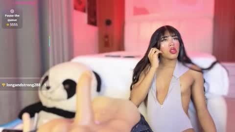 Perla online show from November 2025 11:14:01 AM