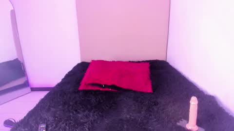 im tiffany  online show from February 2026 06:26:01 AM