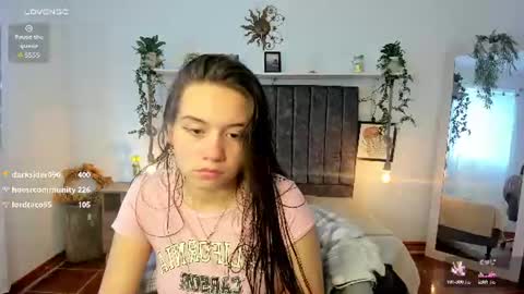 Snapshot of im_tulipan chatting on June 2026 08:00:02 PM im_tulipan online show from June 2026 08:00:02 PM