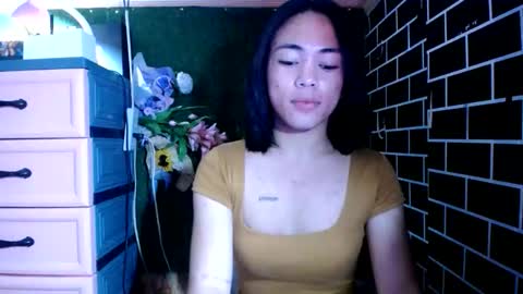 Hii love online show from November 2025 05:12:01 PM