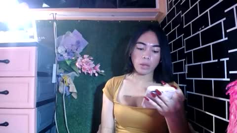 Hii love online show from November 2025 03:01:02 PM