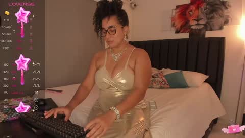 Snapshot of imacwenn_ chatting on February 2025 11:12:02 AM Sofia online show from February 2025 11:12:02 AM