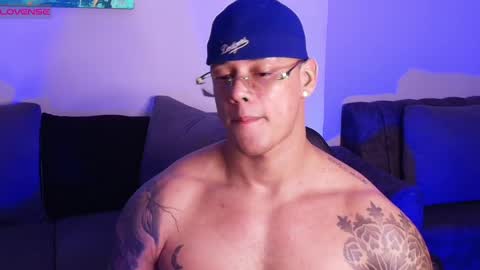 Snapshot of imconor chatting on May 2026 11:23:04 PM imconor online show from May 2026 11:23:04 PM