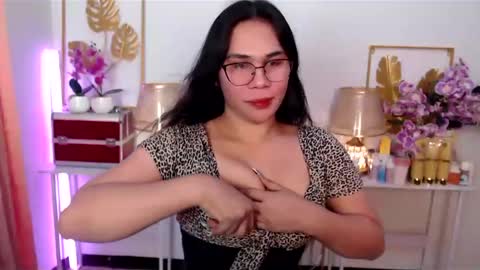 Ashley online show from January 2025 07:11:01 PM