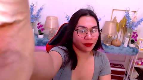 Ashley online show from February 2025 06:48:02 PM