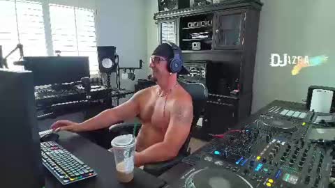 Snapshot of imdjazra chatting on June 2026 10:54:02 PM DJ Azra online show from June 2026 10:54:02 PM