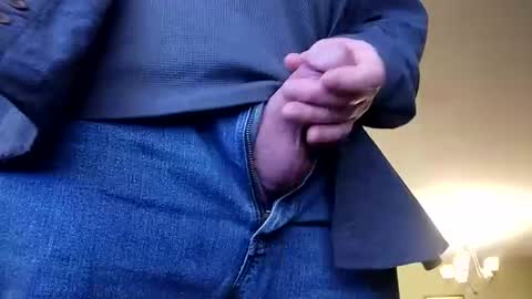 Iminyourroom online show from December 2024 09:40:02 AM