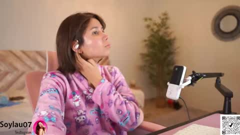 Snapshot of imjess_ chatting on January 2026 04:27:01 AM imjess_ online show from January 2026 04:27:01 AM