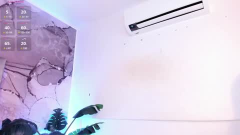 Leana online show from December 2024 08:55:02 PM