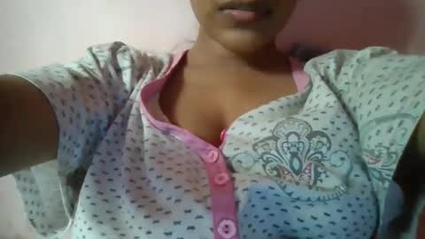 Snapshot of imlovelyrose chatting on December 2024 09:09:01 AM ROSE online show from December 2024 09:09:01 AM