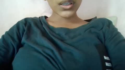 Snapshot of imlovelyrose chatting on December 2024 06:06:02 AM ROSE online show from December 2024 06:06:02 AM