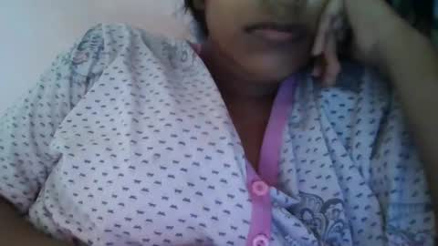 Snapshot of imlovelyrose chatting on December 2024 08:55:01 AM ROSE online show from December 2024 08:55:01 AM