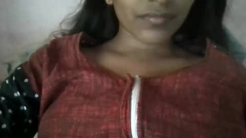 Snapshot of imlovelyrose chatting on March 2025 09:51:01 AM ROSE online show from March 2025 09:51:01 AM