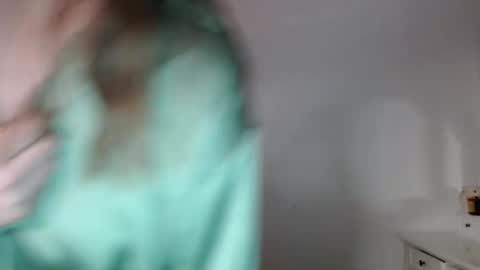 Snapshot of immouss chatting on December 2024 11:34:01 PM Pola online show from December 2024 11:34:01 PM