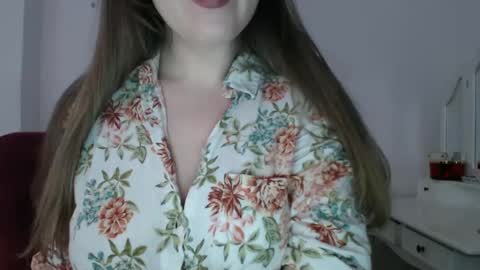 Snapshot of immouss chatting on February 2025 09:59:01 PM Pola online show from February 2025 09:59:01 PM