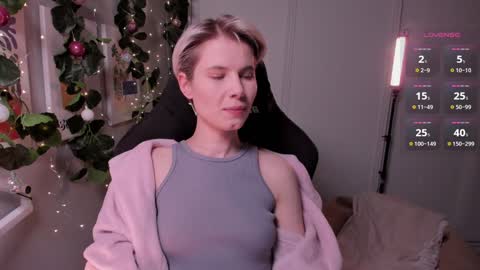 Mia online show from January 2025 05:53:01 PM