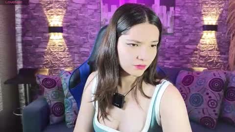 Karen  online show from September 2025 07:27:02 PM