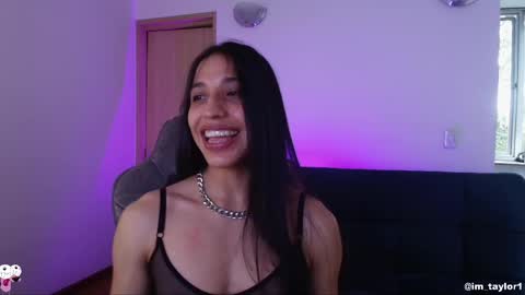 TAYLOR  online show from April 2026 09:09:02 PM